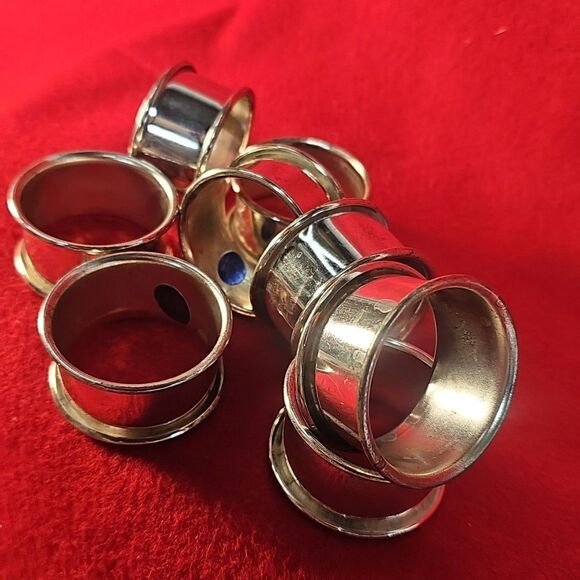 Vintage Set of 8 silver plated napkin rings Hong Kong 1.75"W x 1"H  (#EV1727) - Picture 6 of 8